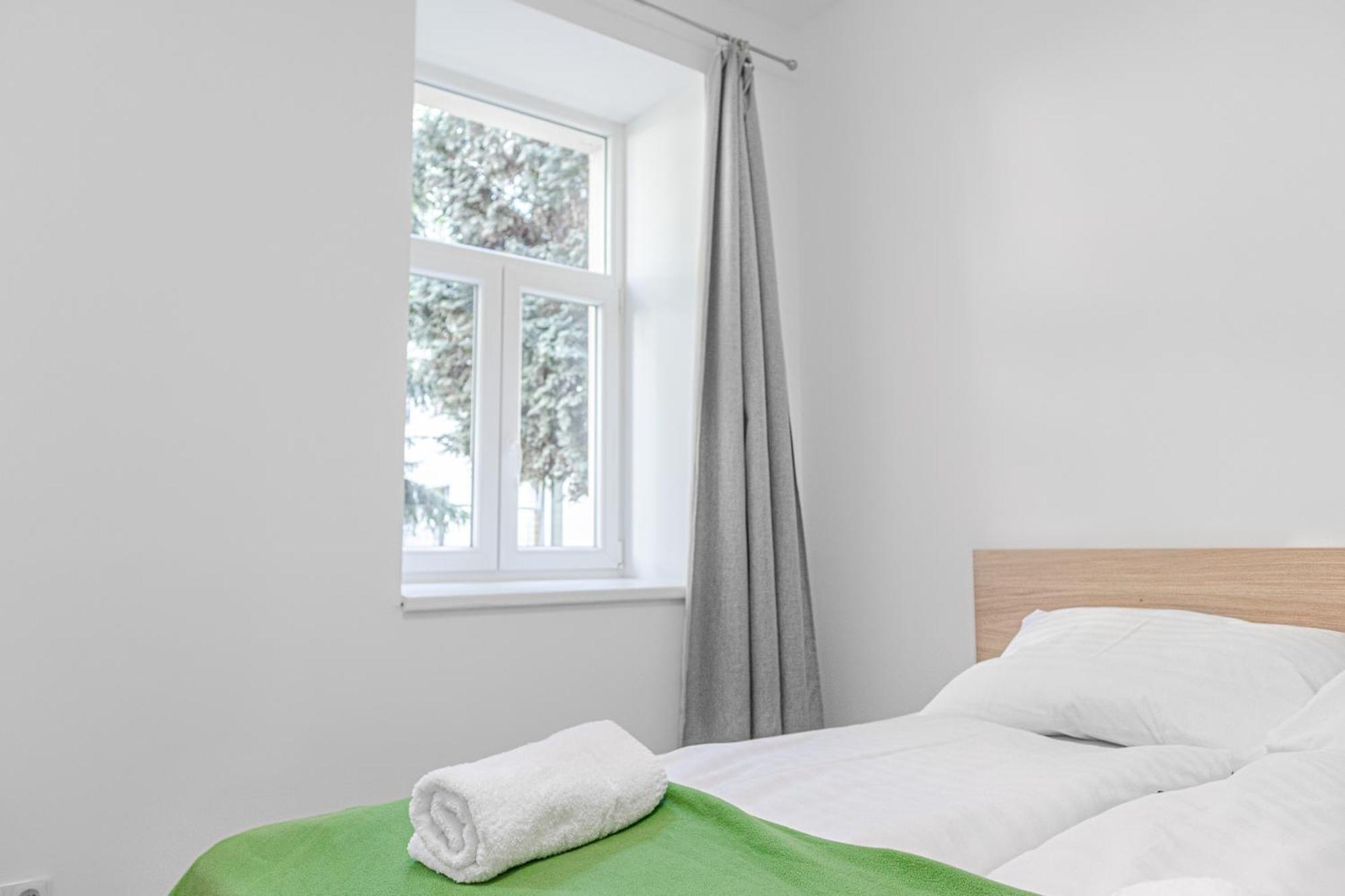 Relaxing 2-Bed Apartment For Extended Visits Wenen Buitenkant foto